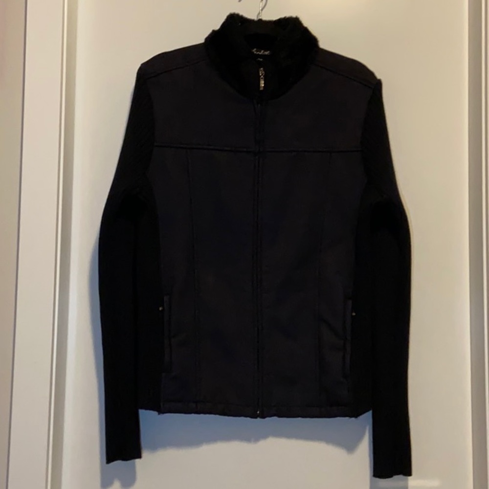Lady Hathaway Black Jacket